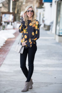 loft floral top with pleated sleeves