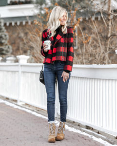 cropped-red-and-black-buffalo-plaid-jacket-the-glamorous-gal