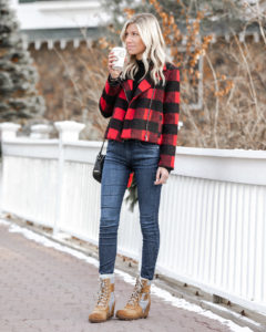 the-perfect-winter-outfit-for-lake-placid-the-glamorous-gal