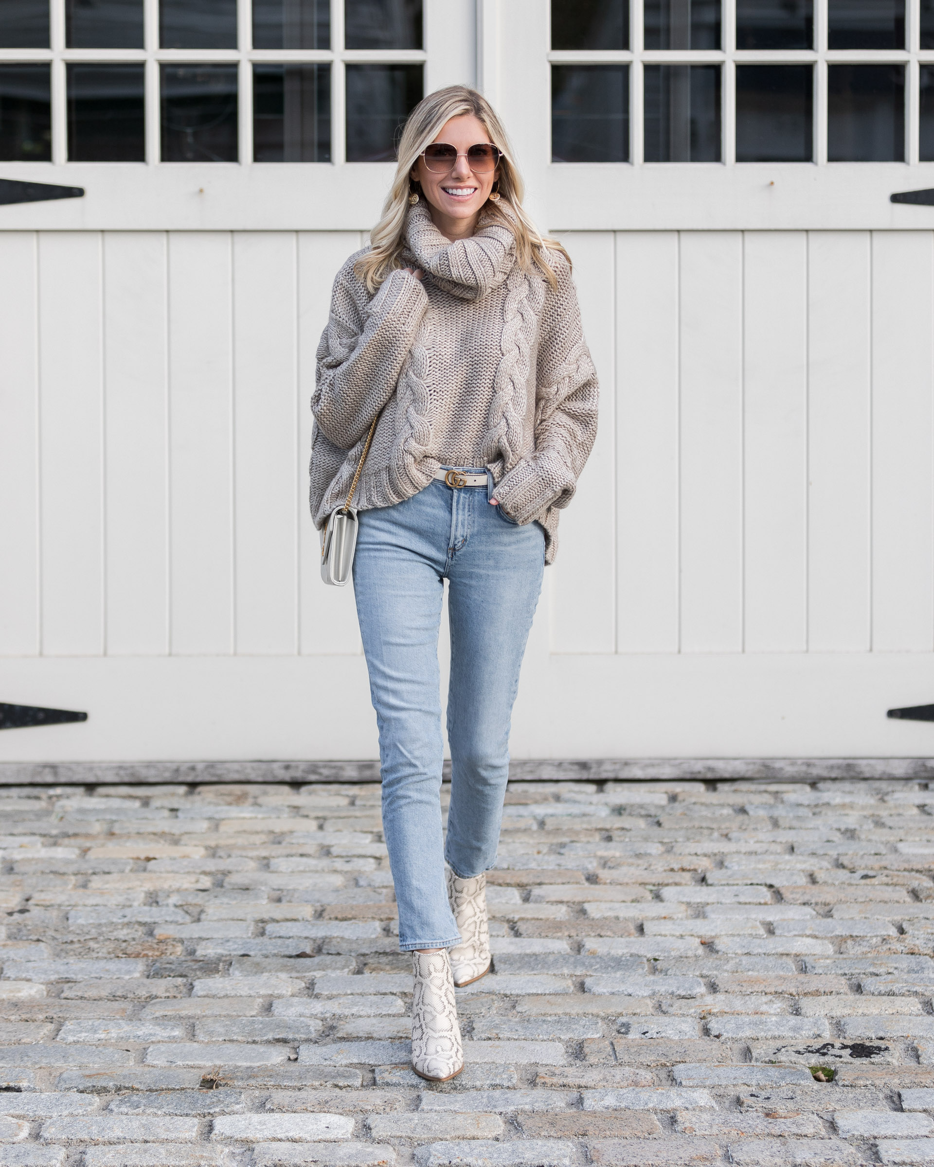 fall-vibes-outfit-the-glamorous-gal