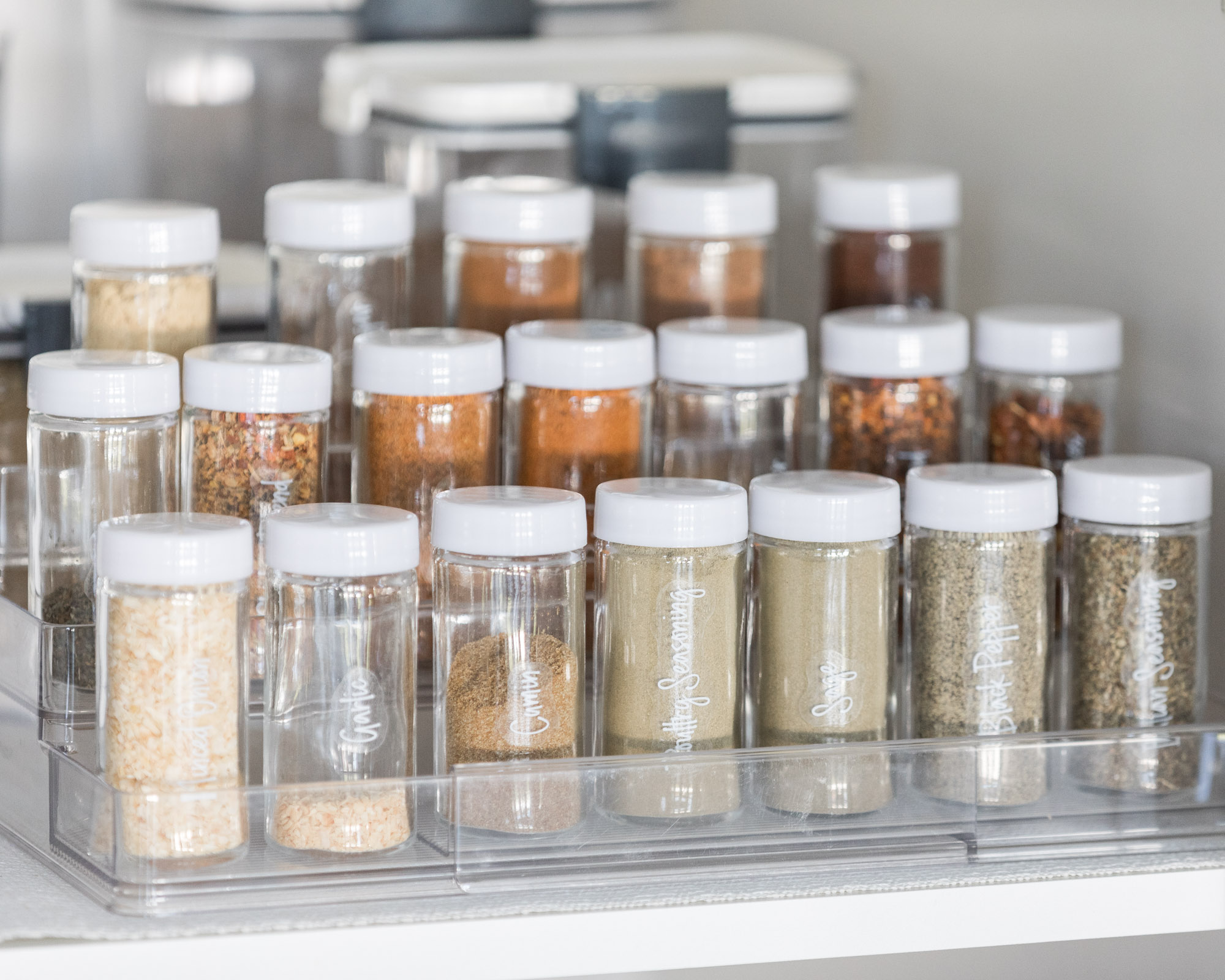 the-container-store-spice-organization-with-labels-the-glamorous-gal
