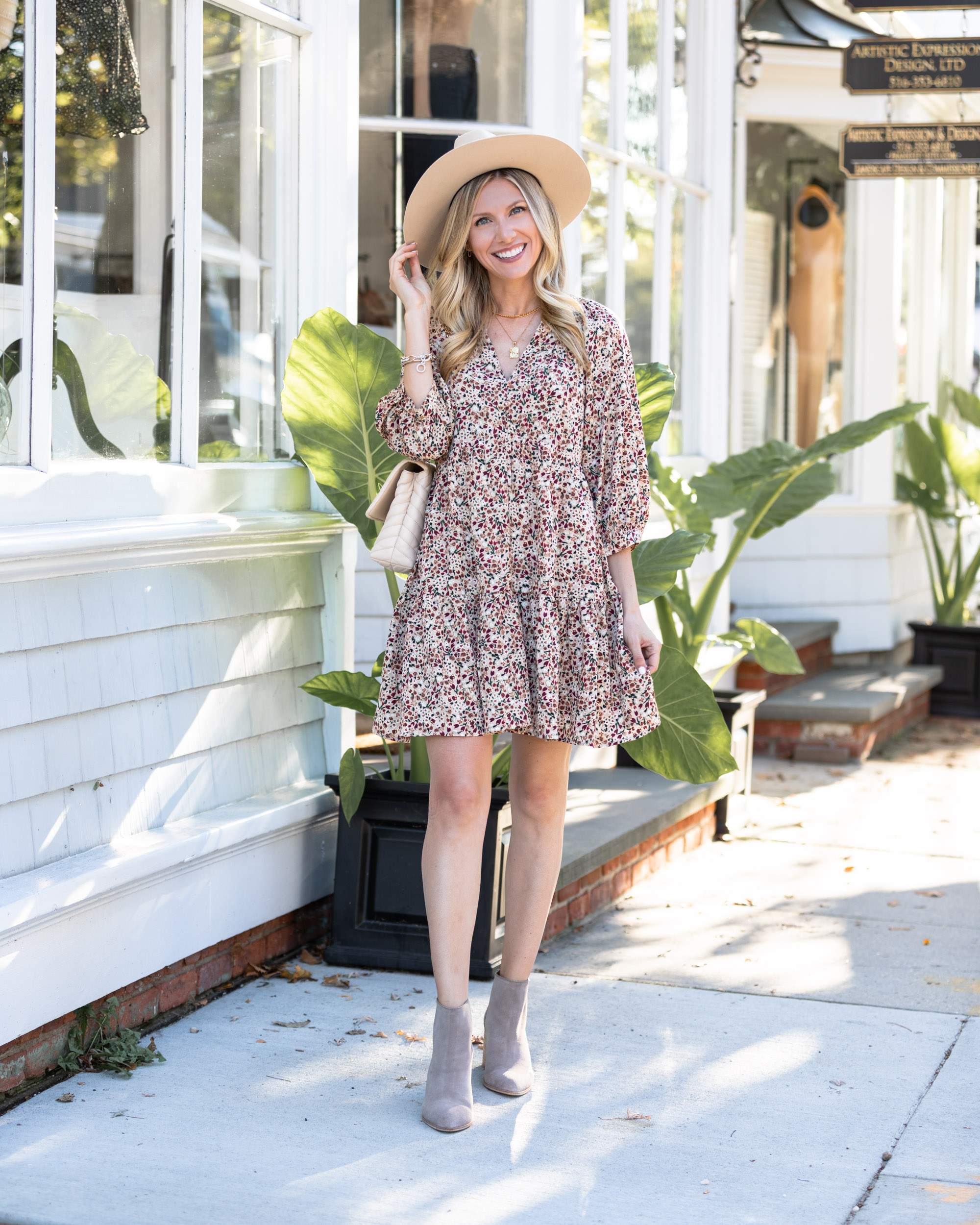 shop-ruthie-grace-floral-dress-the-glamorous-gal