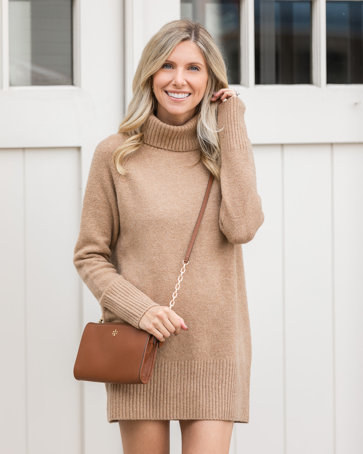 The best sweater dress for fall - Chic on the Cheap