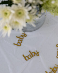 lawler-gender-reveal-party-baby-confetti-the-glamorous-gal-blog